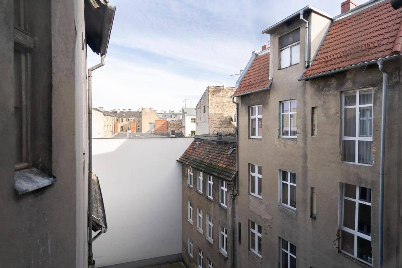 Elegant Very Berry Studios In Poznan Center By Noclegi Renters ภายนอก รูปภาพ